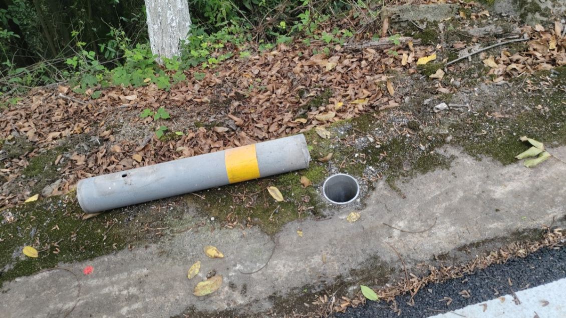 公路护栏钻孔机钻�? ><br></p><p><span style=